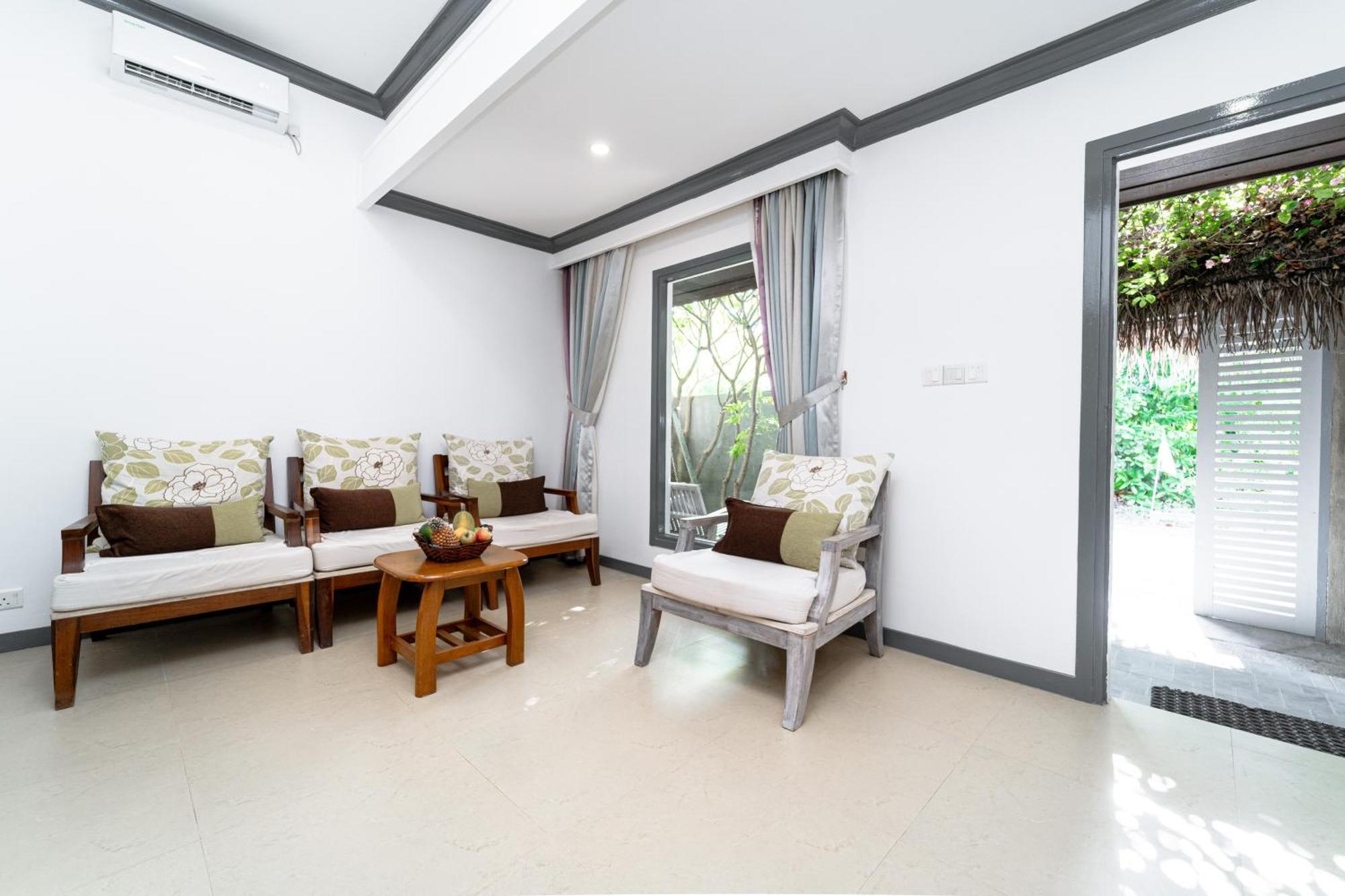 Tropical Tree 호텔 Fehendhoo 외부 사진