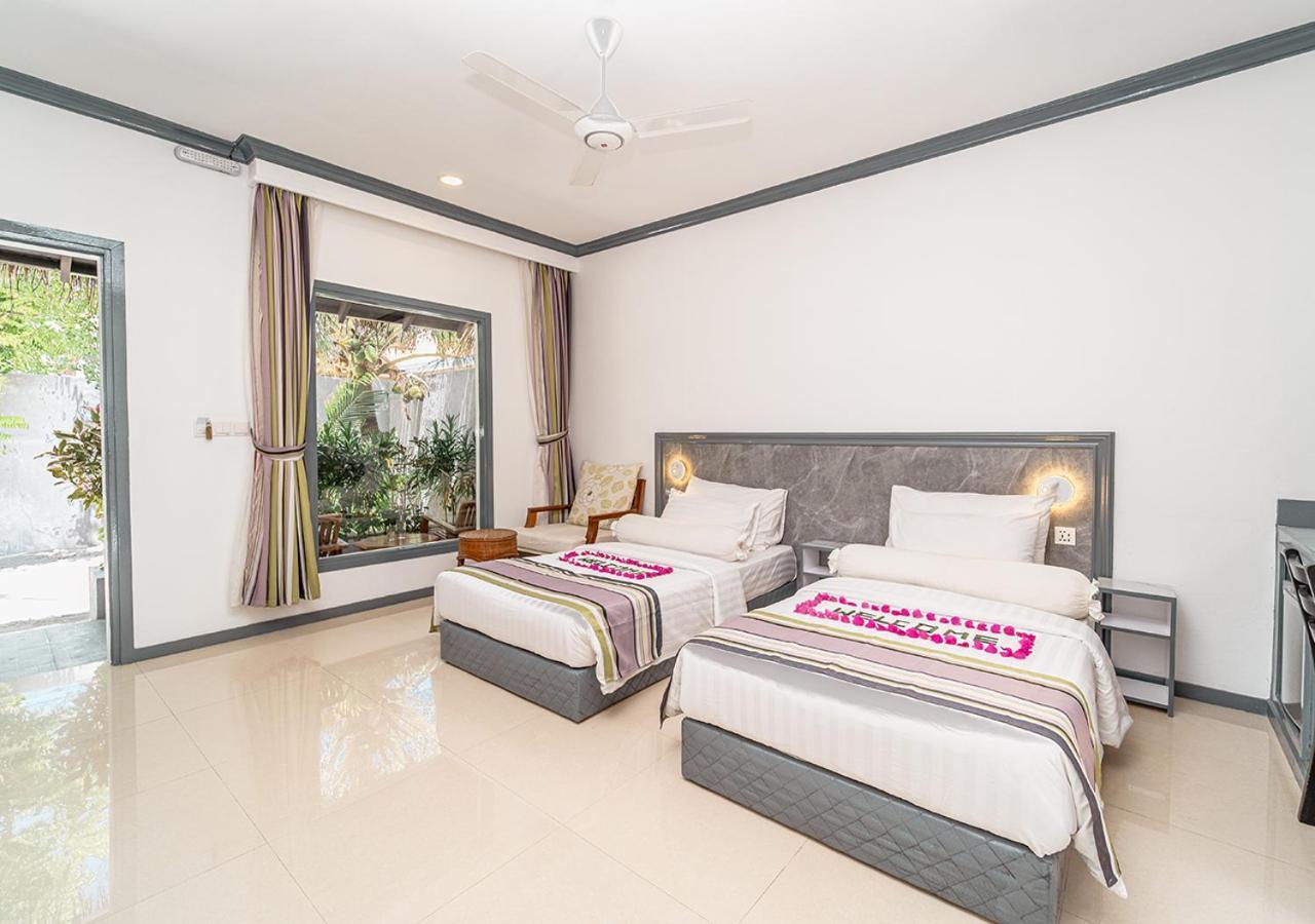 Tropical Tree 호텔 Fehendhoo 외부 사진