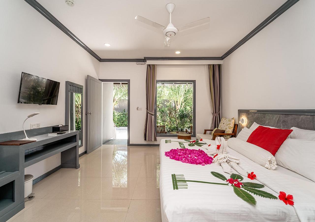 Tropical Tree 호텔 Fehendhoo 외부 사진